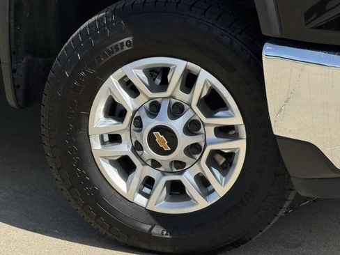 Used 2026 Chevrolet Silverado 2500 LT AWD/4WD image 32