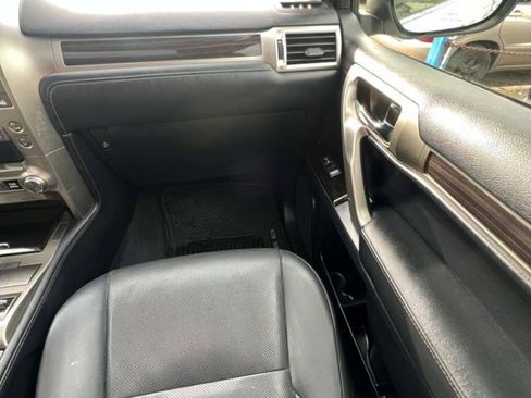 Used 2014 Lexus GX 460 image 22
