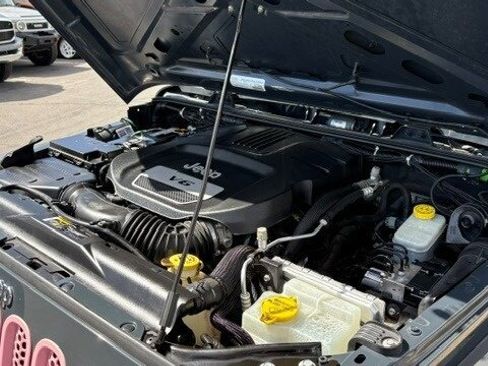 Used 2017 Jeep Wrangler Unlimited Sport w/ Quick Order Package 23S image 15