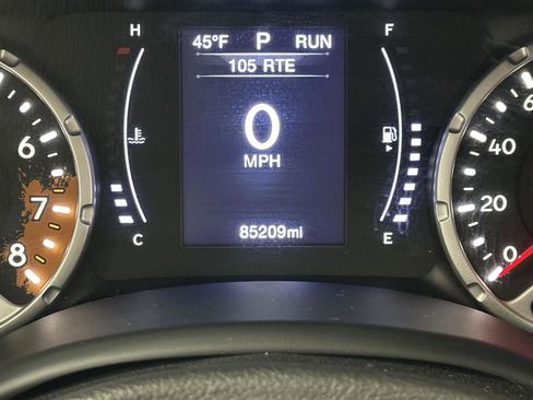 Used 2018 Jeep Renegade Altitude image 13