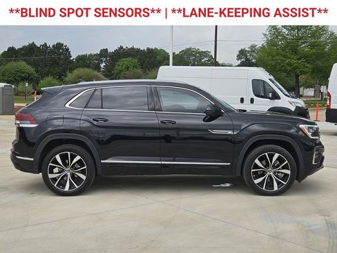 Used 2024 Volkswagen Atlas Cross Sport SEL Premium R-Line image 10