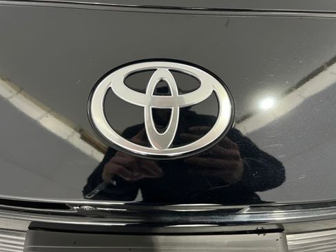 Used 2026 Toyota Camry XLE image 36