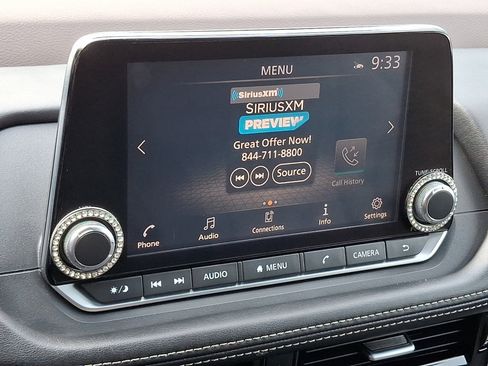 Used 2021 Nissan Rogue SV AWD/4WD image 25