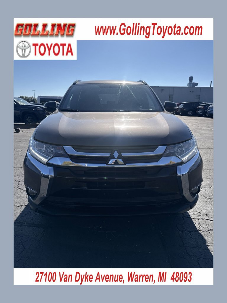 Used 2018 Mitsubishi Outlander LE AWD/4WD image 1