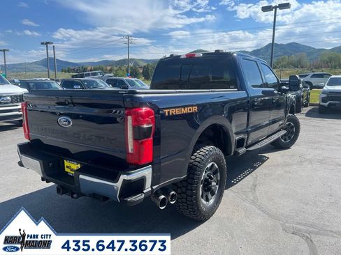 Used 2023 Ford F350 Lariat w/ Lariat Ultimate Package AWD/4WD image 5
