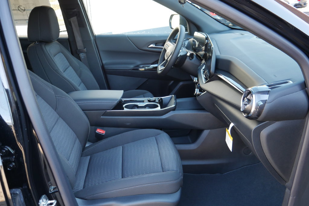 New 2027 Chevrolet Equinox LT AWD/4WD image 8