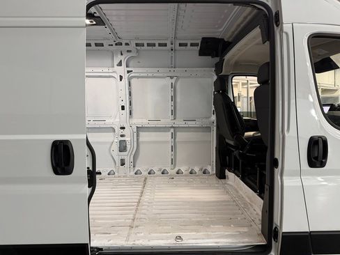 Used 2026 RAM ProMaster 2500 w/ Convenience Group FWD image 27
