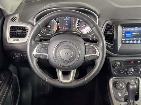 Used 2019 Jeep Compass Latitude w/ Cold Weather Group image 20