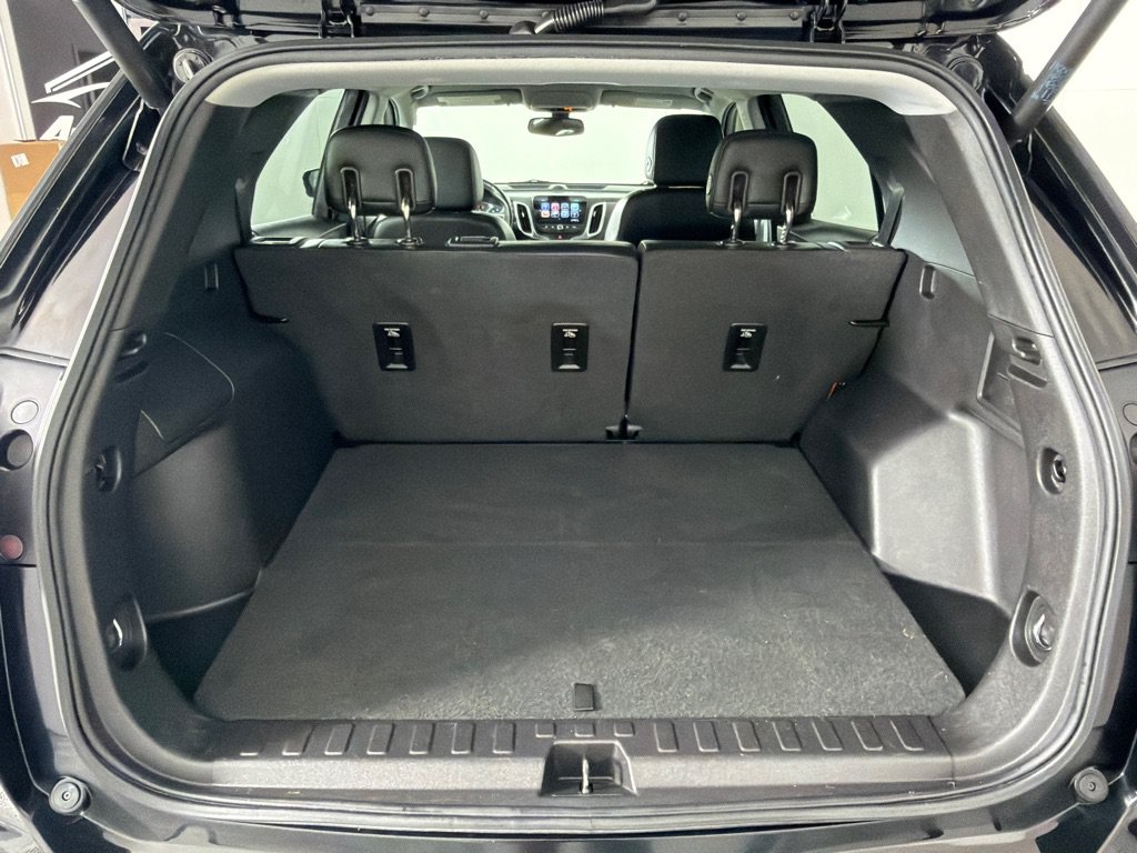 Used 2018 Chevrolet Equinox Premier FWD image 19