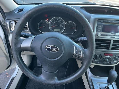 Used 2011 Subaru Impreza 2.5i image 13