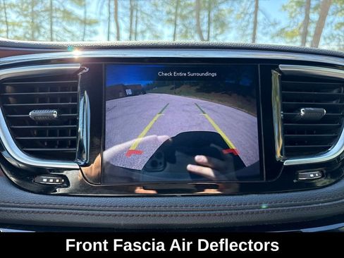 Used 2020 Chrysler Pacifica Limited image 19