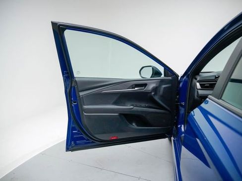 Used 2025 Toyota Camry SE FWD image 20
