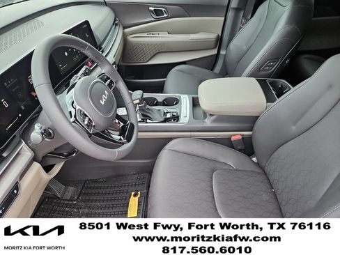 New 2026 Kia Carnival EX FWD image 9