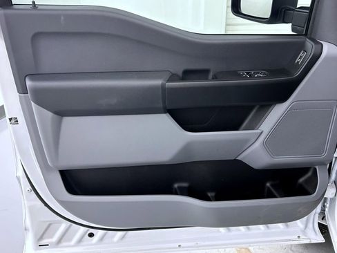 Used 2025 Ford F250 XL w/ XL Chrome Package image 9