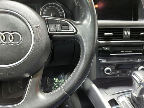 Used 2017 Audi Q5 2.0T Premium Plus w/ Technology Package image 16