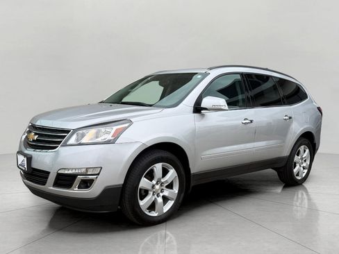 Used 2016 Chevrolet Traverse LT w/ Traveler's Package FWD image 6