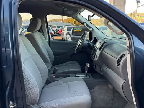 Used 2017 Nissan Frontier SV AWD/4WD image 11