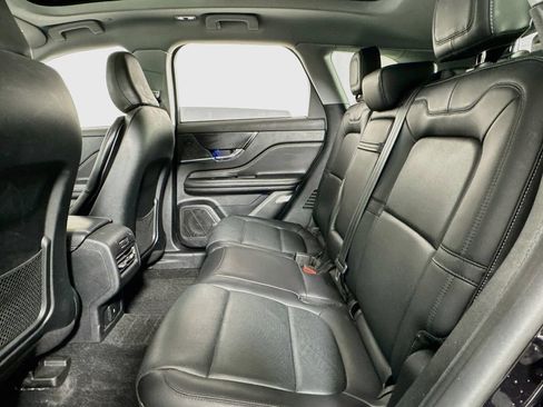 Used 2022 Lincoln Corsair AWD w/ Premium Package image 11
