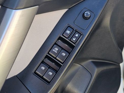 Used 2015 Subaru Forester 2.5i Premium image 33