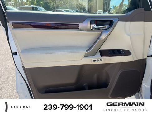 Used 2016 Lexus GX 460 w/ Premium Package image 12