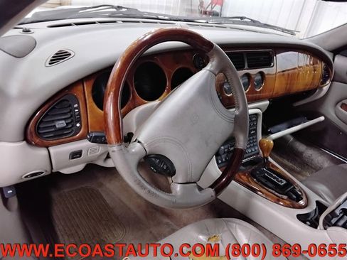 Used 1998 Jaguar XK8 Convertible image 12
