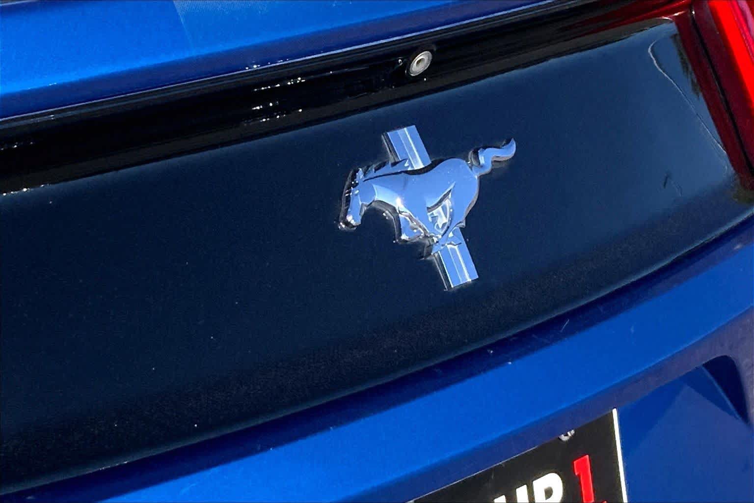 Certified 2017 Ford Mustang Coupe RWD image 10