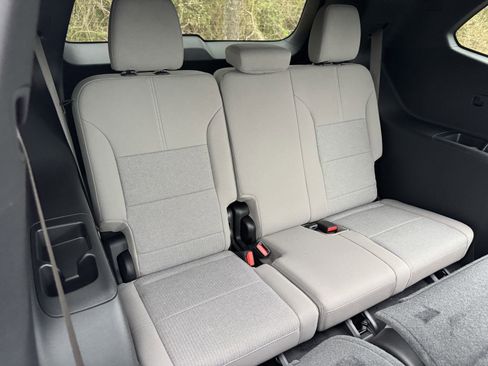 New 2025 GMC Acadia Elevation image 20