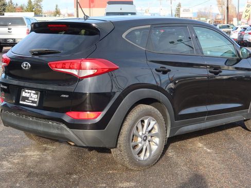 Used 2018 Hyundai Tucson SE image 5