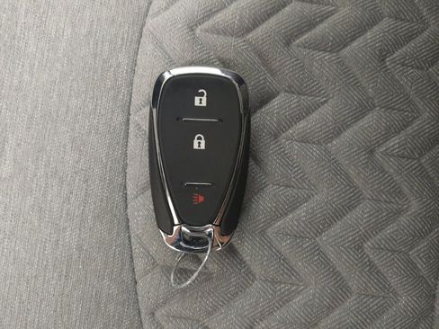 Used 2022 Chevrolet Equinox LS FWD image 32