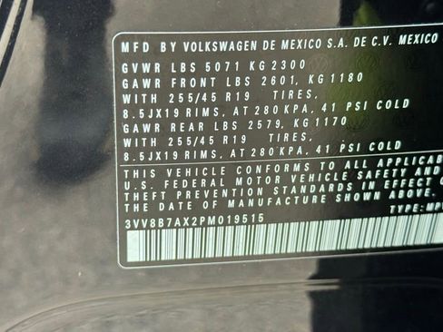 Used 2023 Volkswagen Tiguan SE R-Line AWD/4WD image 8