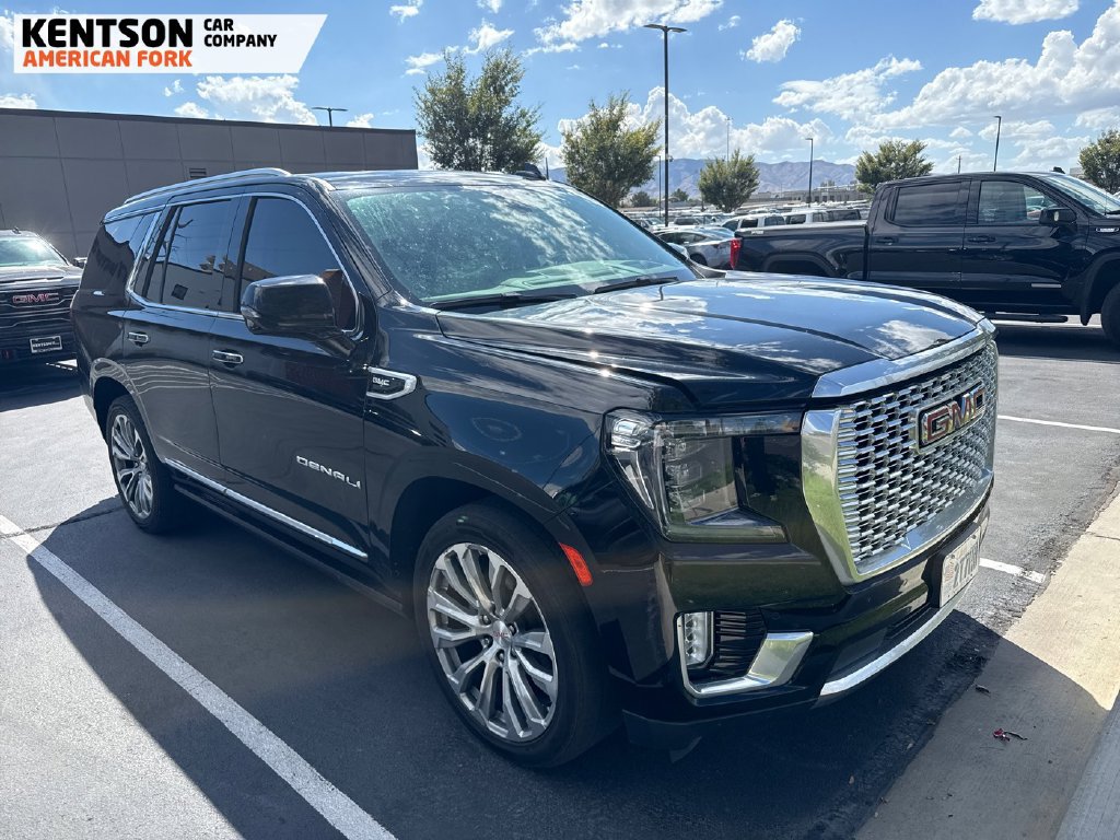 Used 2021 GMC Yukon Denali w/ Denali Ultimate Package AWD/4WD image 2