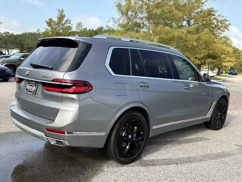 Used 2026 BMW X7 xDrive40i w/ Premium Package AWD/4WD image 3