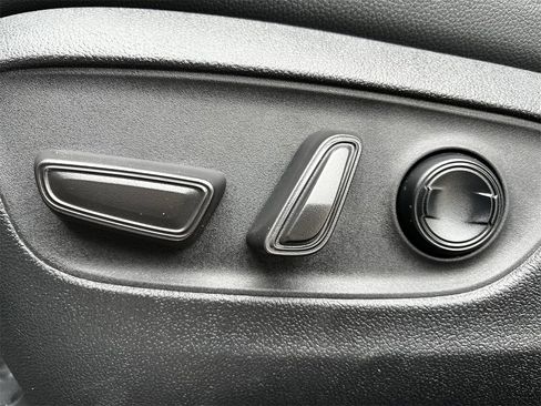 Used 2024 Toyota Grand Highlander AWD Hybrid image 24