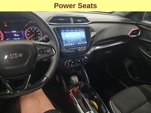 Used 2023 Chevrolet TrailBlazer RS w/ Technology Package AWD/4WD image 11
