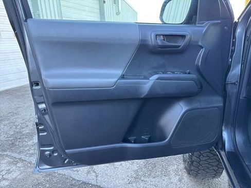 Used 2022 Toyota Tacoma SR image 23