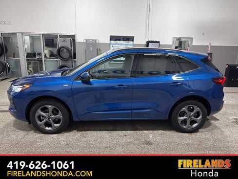 Used 2023 Ford Escape ST-Line Select image 6