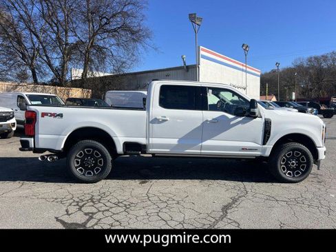 New 2026 Ford F250 Platinum AWD/4WD image 8