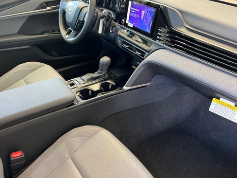 New 2026 Toyota Camry LE image 17