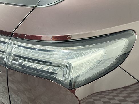 Used 2023 Buick Envision Avenir FWD image 57