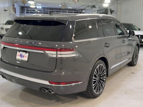 Used 2023 Lincoln Aviator Black Label w/ Dynamic Handling Package image 9