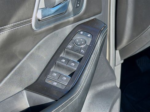 Used 2025 Nissan Rogue Platinum image 22