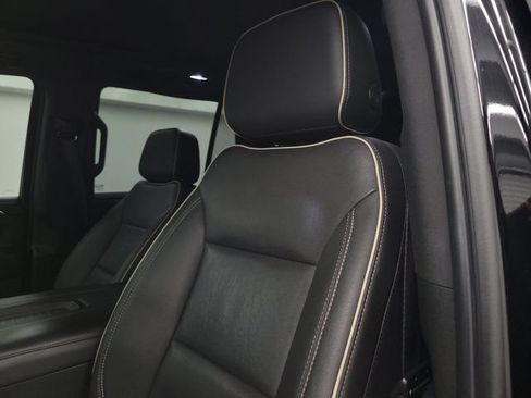 Used 2023 GMC Yukon SLT RWD image 22