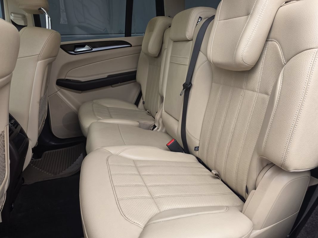 Used 2017 Mercedes-Benz GLS 450 4MATIC image 18