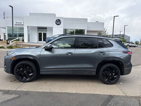 Used 2026 Volkswagen Tiguan SE R-Line AWD/4WD image 2