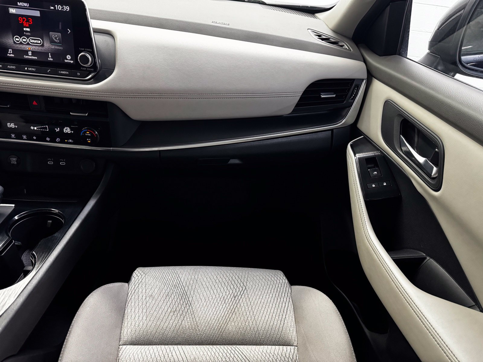 Certified 2025 Nissan Rogue SV AWD/4WD image 19