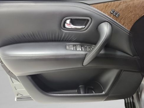 Used 2017 INFINITI QX80 2WD image 24