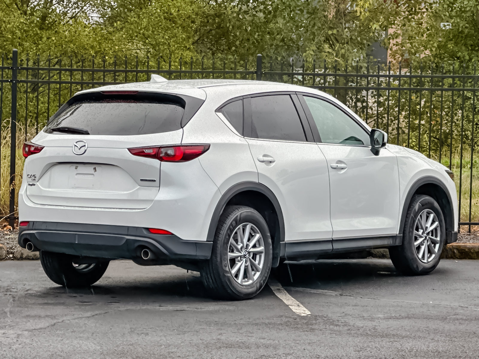 Used 2023 MAZDA CX-5 AWD 2.5 S w/ Select Package image 3