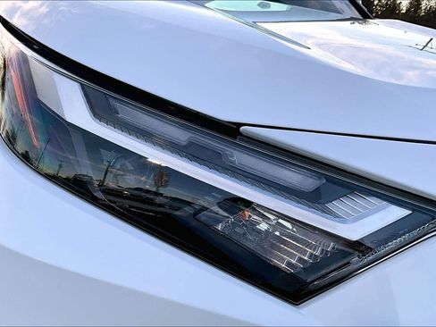 Used 2025 Toyota RAV4 LE image 31