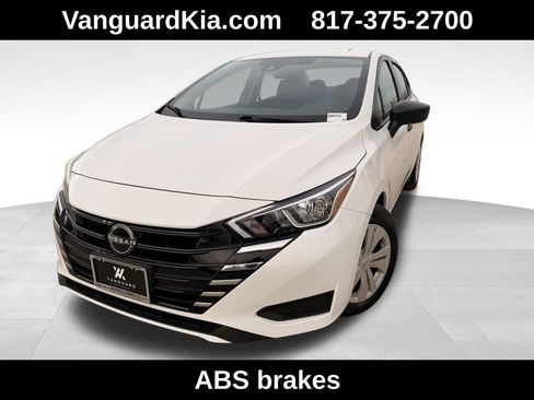 Used 2024 Nissan Versa S w/ Trunk Package image 5