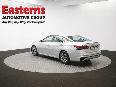 Used 2023 Nissan Altima 2.5 SV image 62